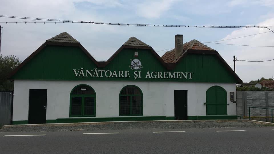 Magazinul Vânătoare