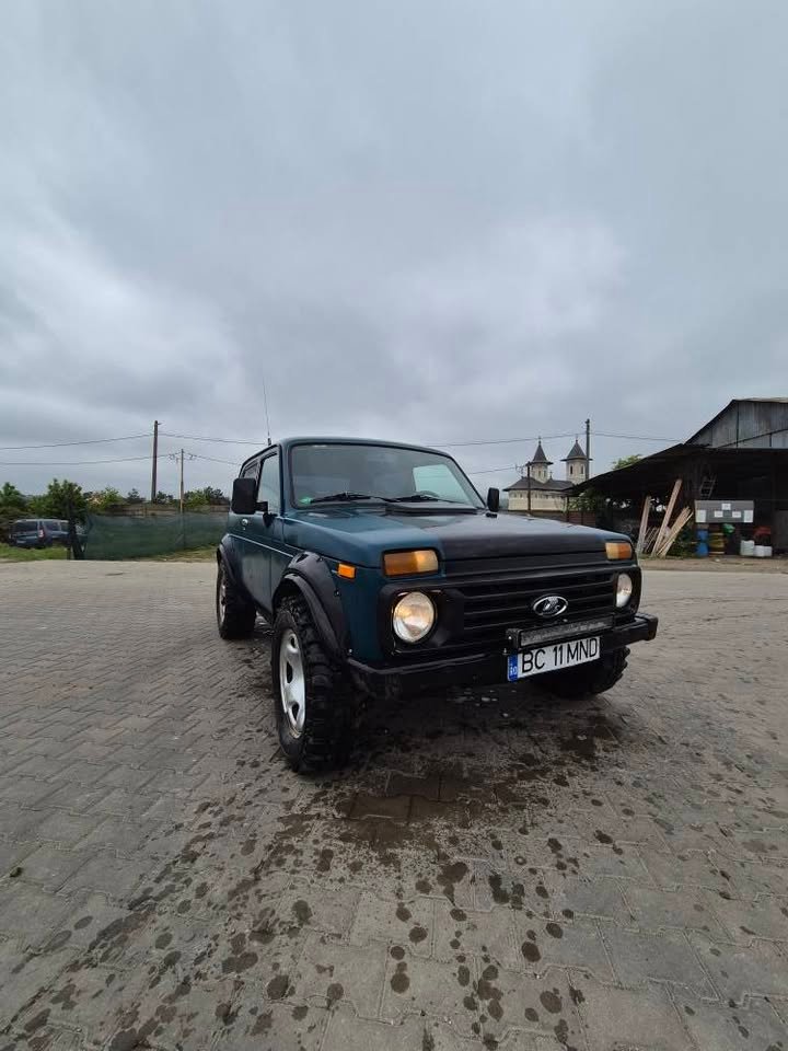 Vând Lada Niva sau schimb cu dubiță (pret euro)