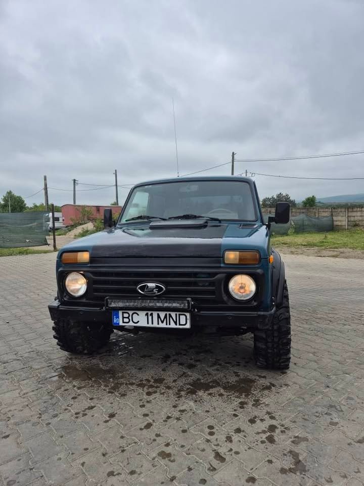 Vând Lada Niva sau schimb cu dubiță (pret euro)