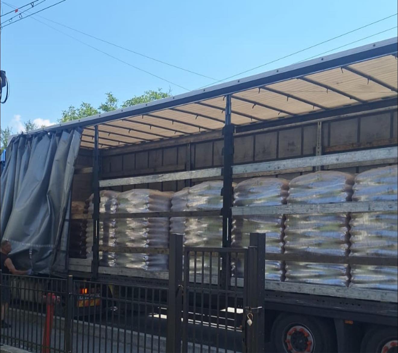 Avem stoc nou… dar și preț nou.