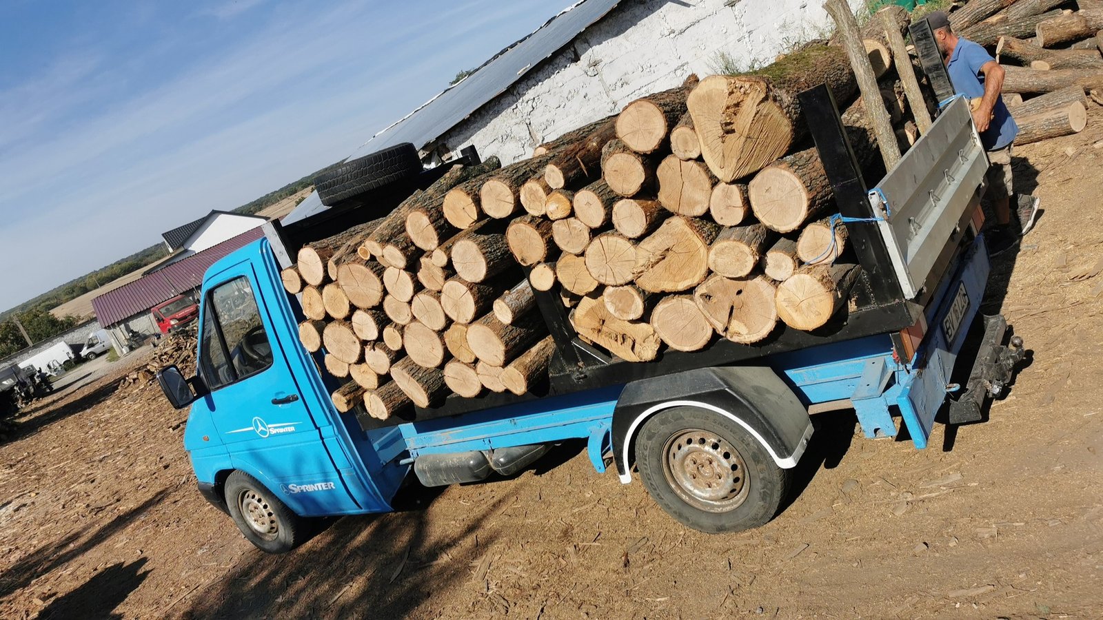 Lemn de foc calitate și cantitate aștept să mă contactați la nr de telefon 0775329880