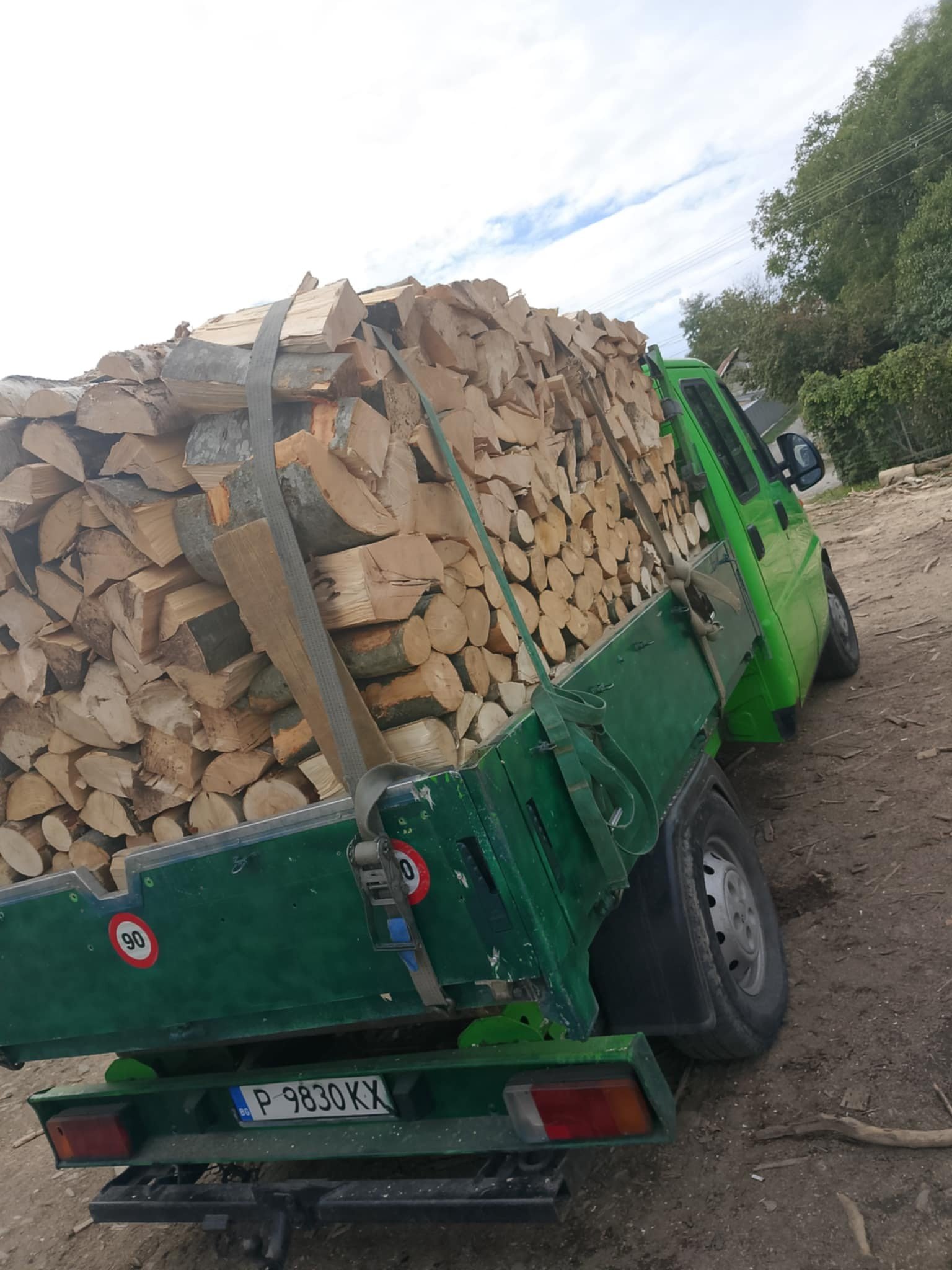 Vând lemne fag. BUZAU