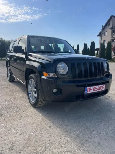 Ofer spre vanzare SUV Jeep Patriot 4×4 (4WD-Permanent), foarte bine intretinut tehnic, fabricat 2010