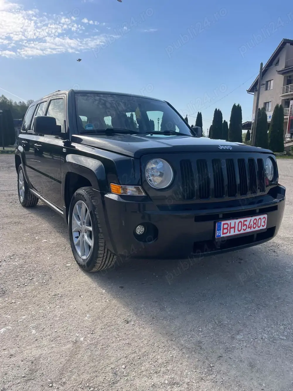 Ofer spre vanzare SUV Jeep Patriot 4×4 (4WD-Permanent), foarte bine intretinut tehnic, fabricat 2010