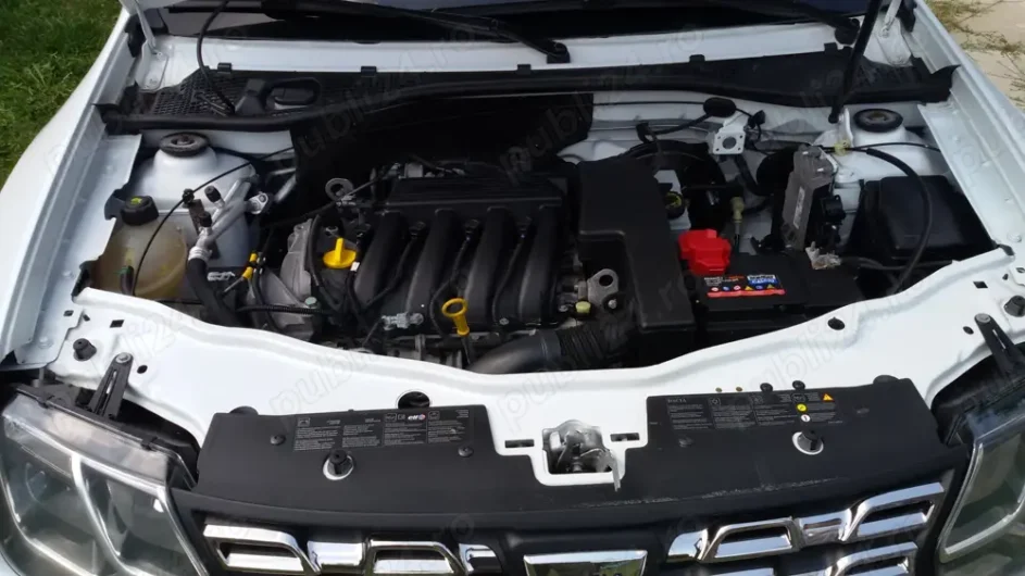 Dacia Duster 4×4 an 2015 benzina euro 5 Inmatriculata. Nu necesita investitii. (Pret Euro)