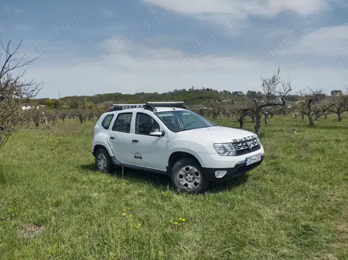 Dacia Duster 4×4 an 2015 benzina euro 5 Inmatriculata. Nu necesita investitii. (Pret Euro)
