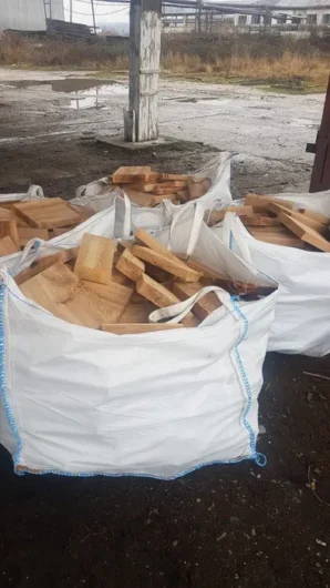 Lemn de foc, inimă de fag, lăturoaie la saci