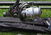 Set Pescuit, 4 Lansete Carbon,4 Mulinete 7000 cu Baitrunner,Rod Pod