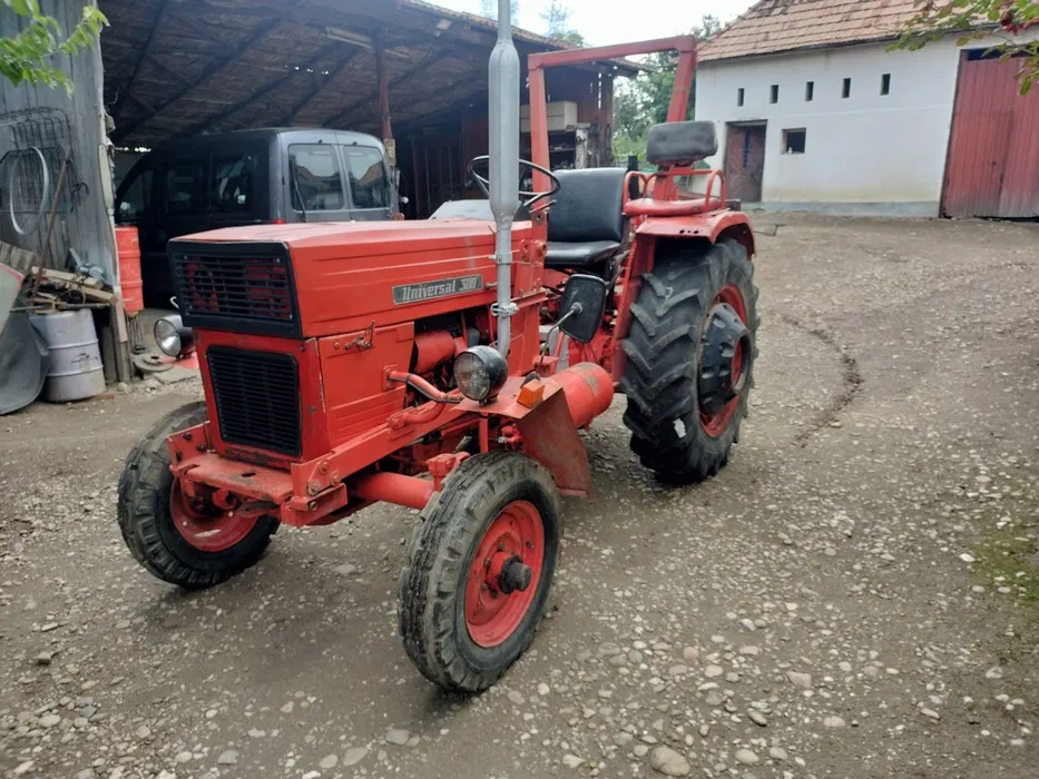 Tractor fiat 300 utb