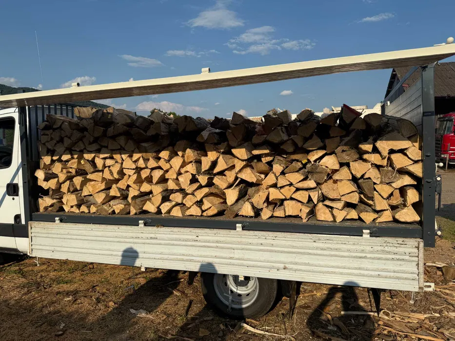 Lemn de foc esență tare cu livrare în județul Bistrița-Năsăud