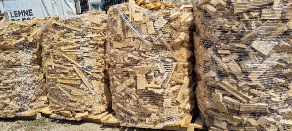Lemne de foc STEJAR( deșeuri/ frize Stejar) uscate și paletizate