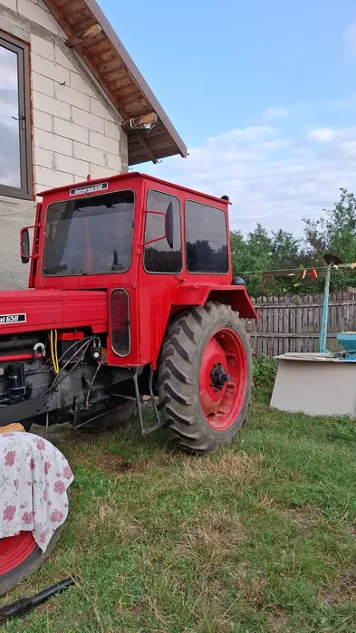 Vând tractor u650