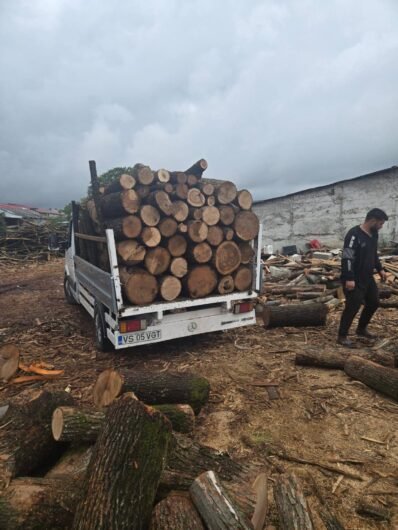 Vând lemn de foc calitate în tot județul Tulcea . 0775329880