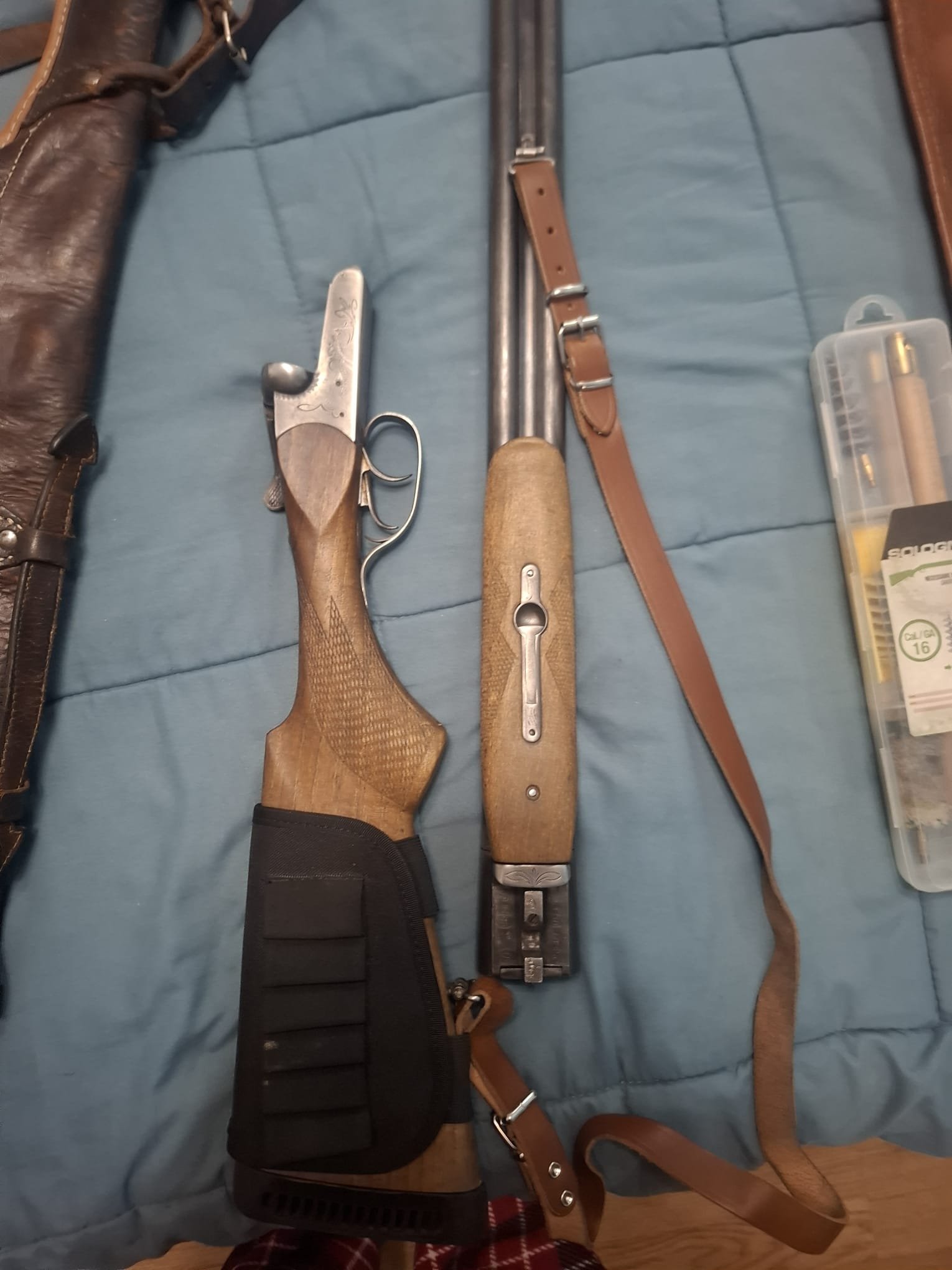 urgent isi cauta camarad