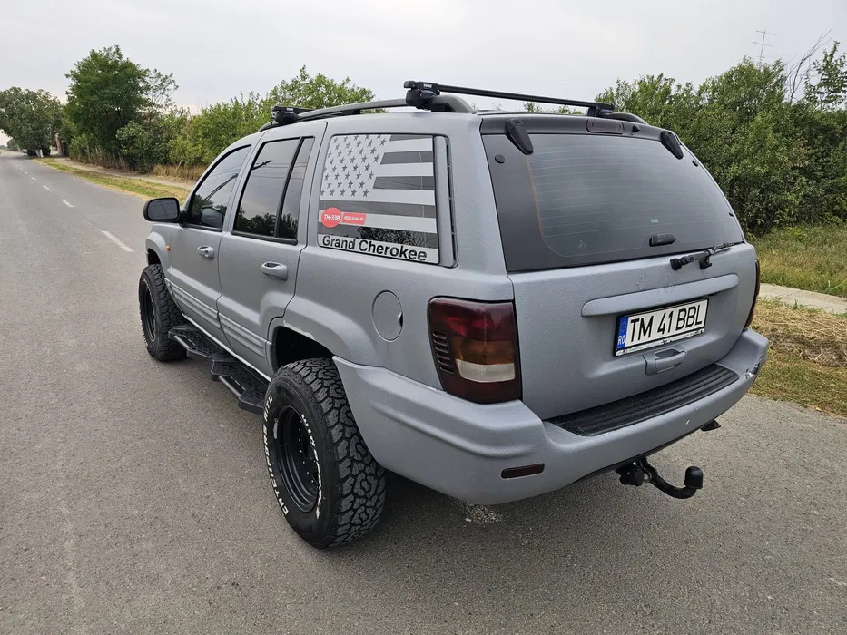 Jeep Grand Cherokee 7 000 € Prețul e negociabil