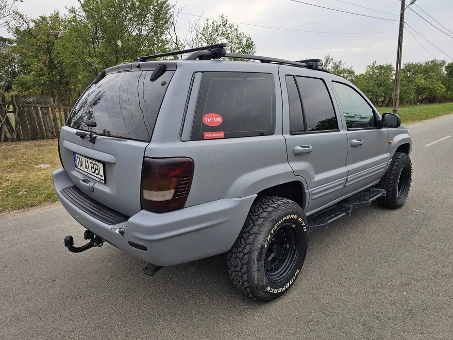 Jeep Grand Cherokee 7 000 € Prețul e negociabil