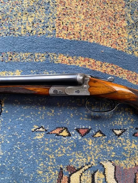 Am un Buhag Shull cal 12 cu ejectoare foarte curata cat credeți ca poate valora