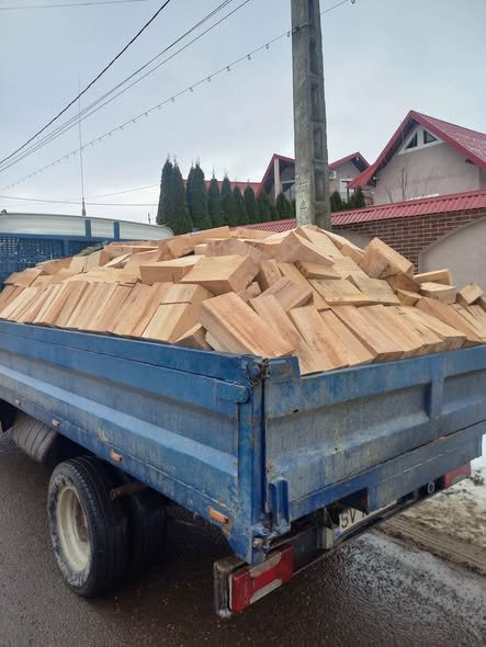 Aducem lemne de foc esență tare fag tăiate la dimensiunea dorita clientului detalii la tel 0754288503