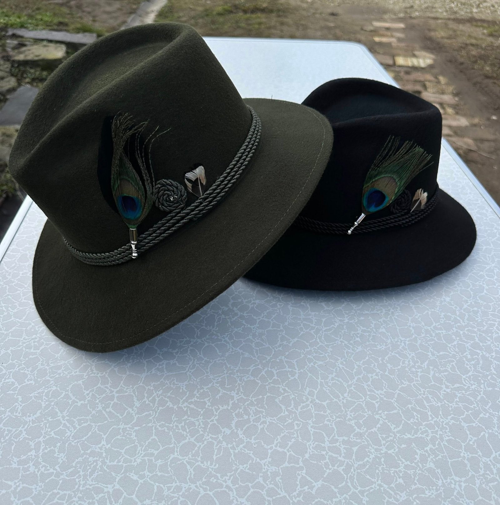 Pălării Vânător făcute în România