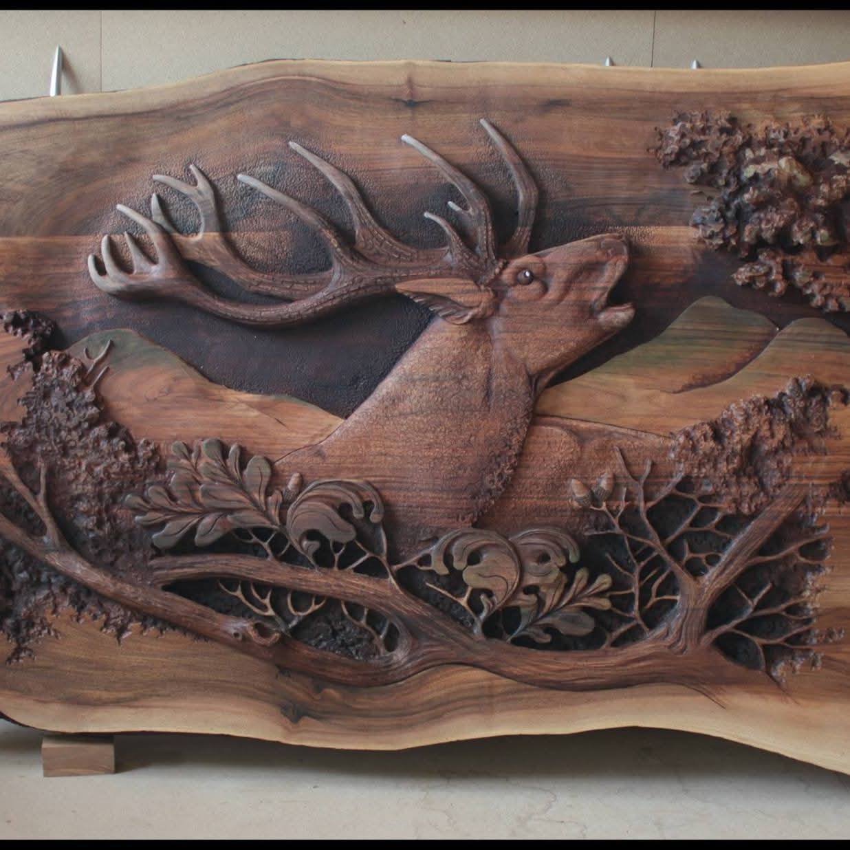 Buna ziua! Sculpturi vanatoresti realizate manual pt detali scrieti in privat!!!