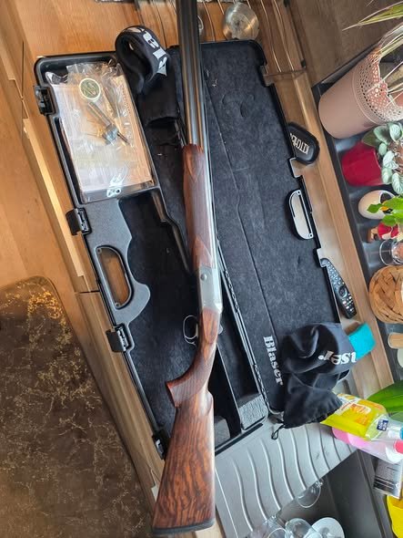 Blaser R8 Profesional 300 wm-15500 de lei