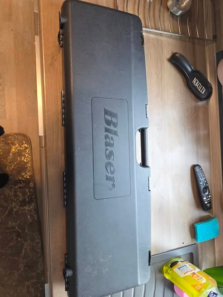 Blaser R8 Profesional 300 wm-15500 de lei