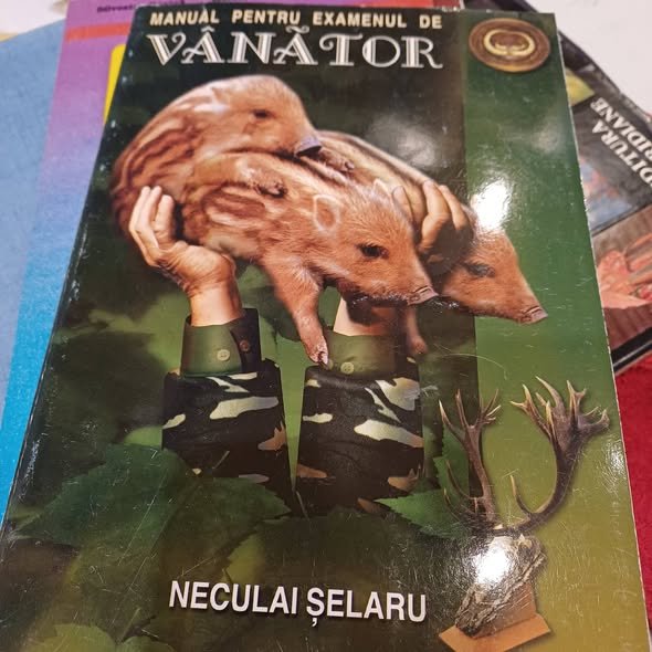 Vand urmatoarele carti , predare in Timisoara. Pret total 100 lei