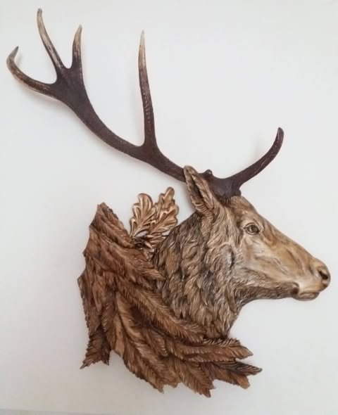 Buna ziua sculpturi realizate manual pt detali scrieti in privat!!!