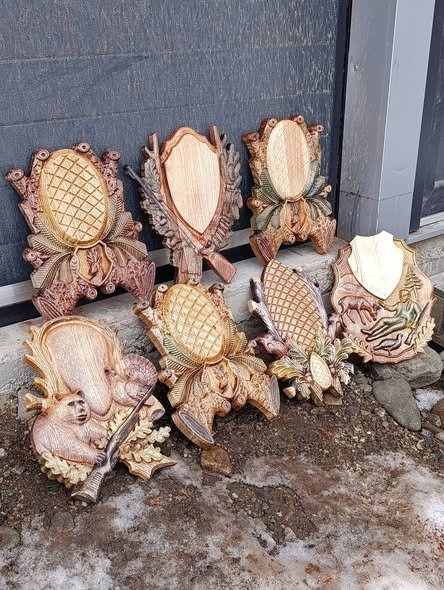 150 lei bucata. 25cm x 33cm pentru căprior. Lemn frasin. 0752537499