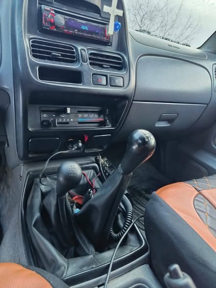 Nissan Navara D22 4×4 An 2005 Mai multe detalii la tef. 0756384740