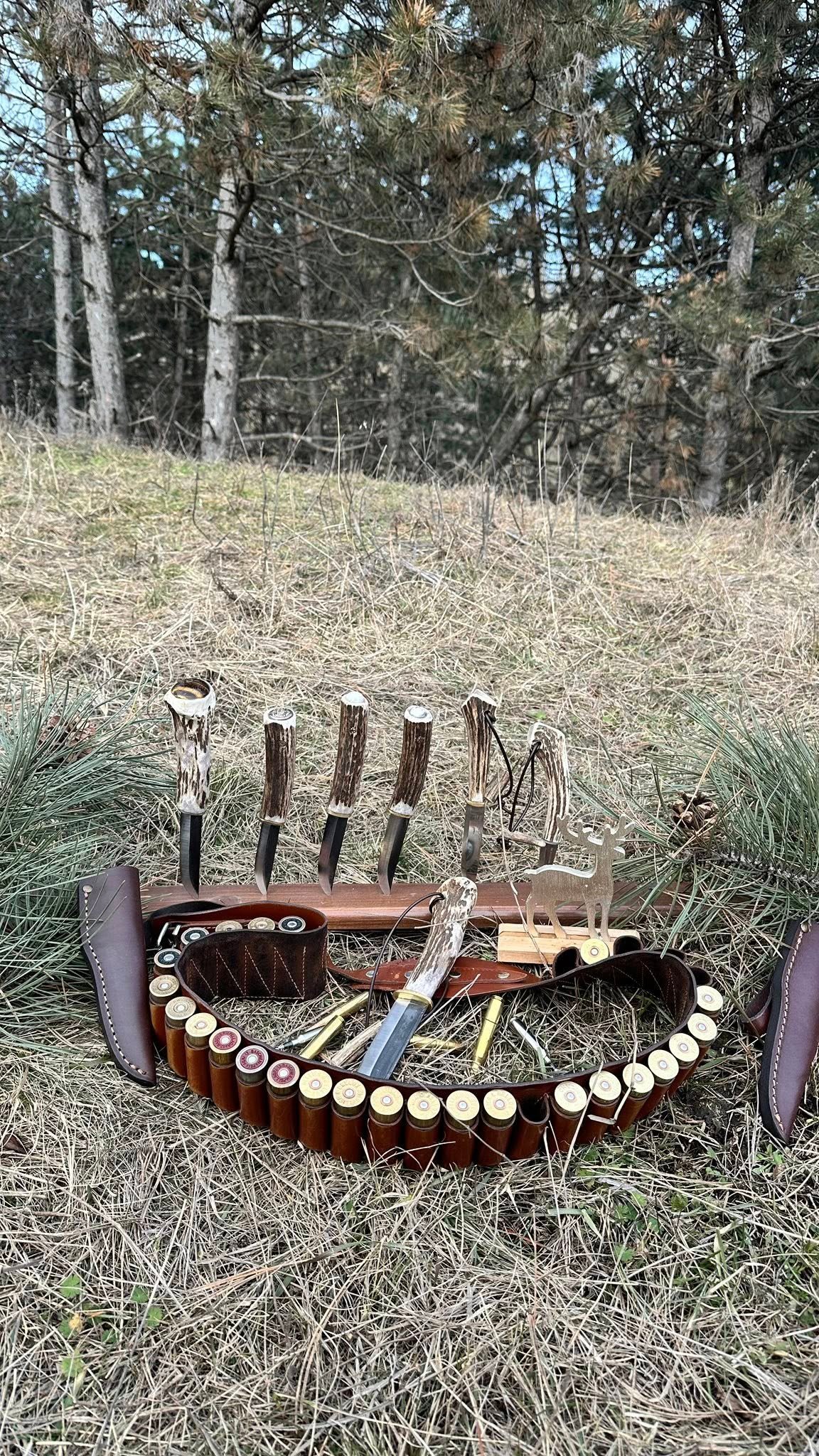 Cutite de vanatoare din corn