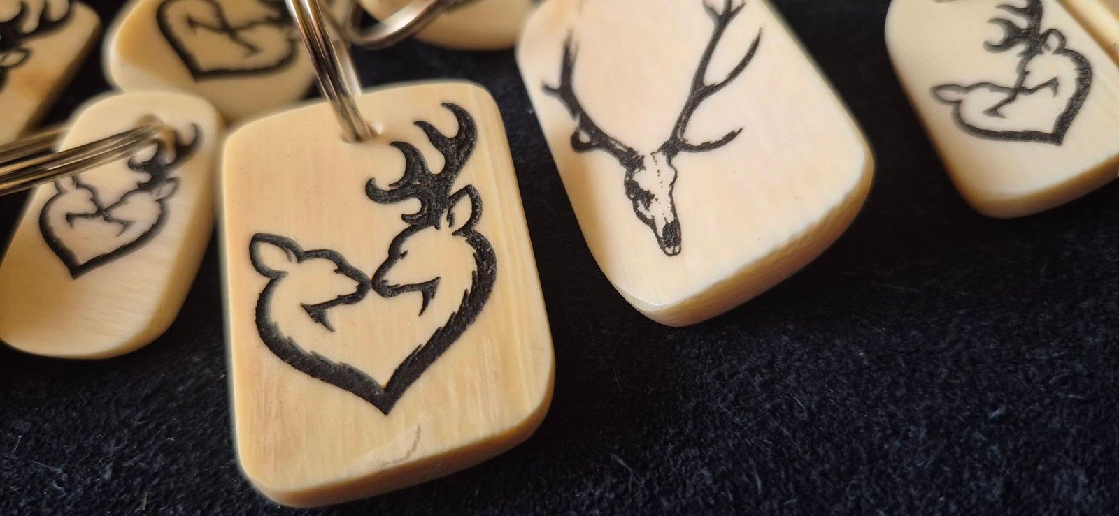 Jucarii pentru …. cei mari Brelocuri dragute de agatat la chei