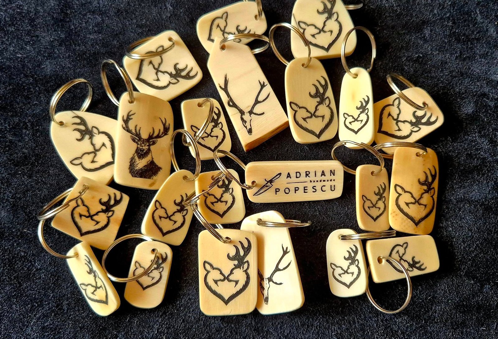 Jucarii pentru …. cei mari Brelocuri dragute de agatat la chei