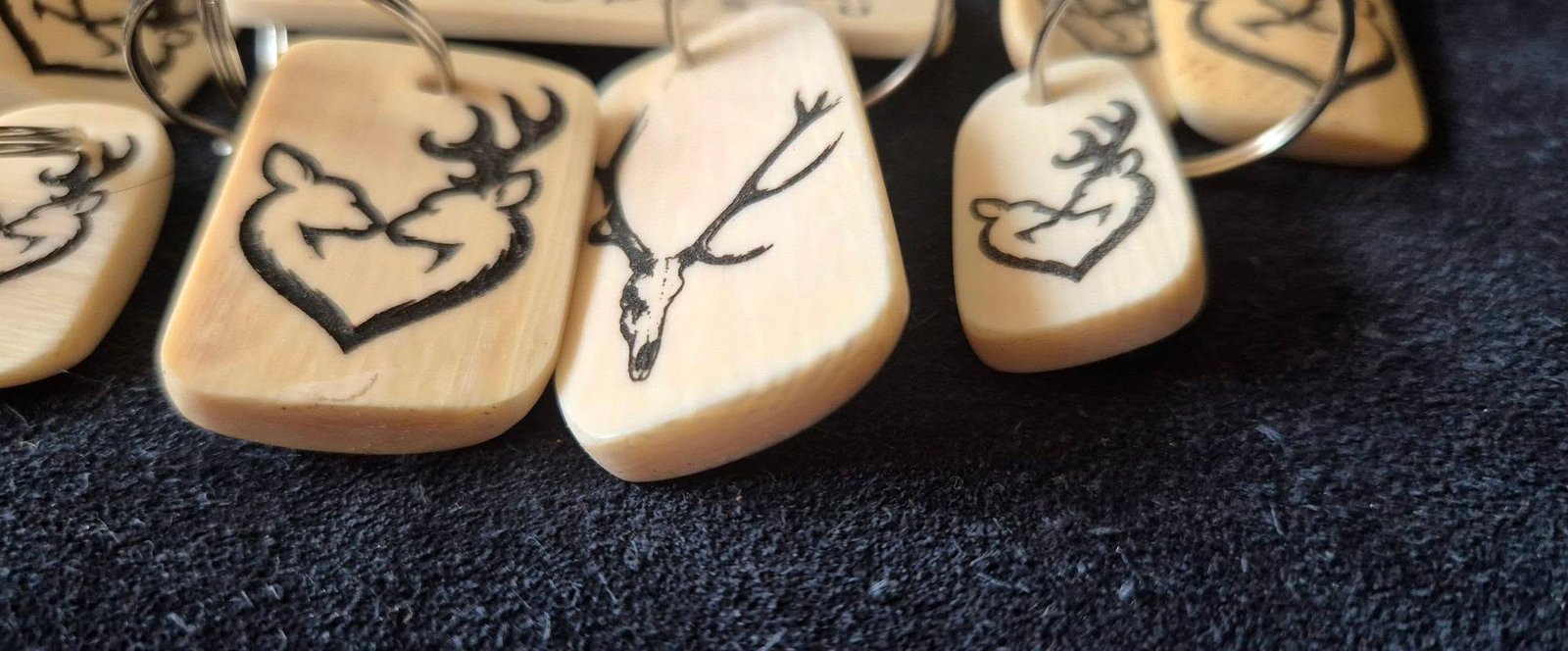 Jucarii pentru …. cei mari Brelocuri dragute de agatat la chei