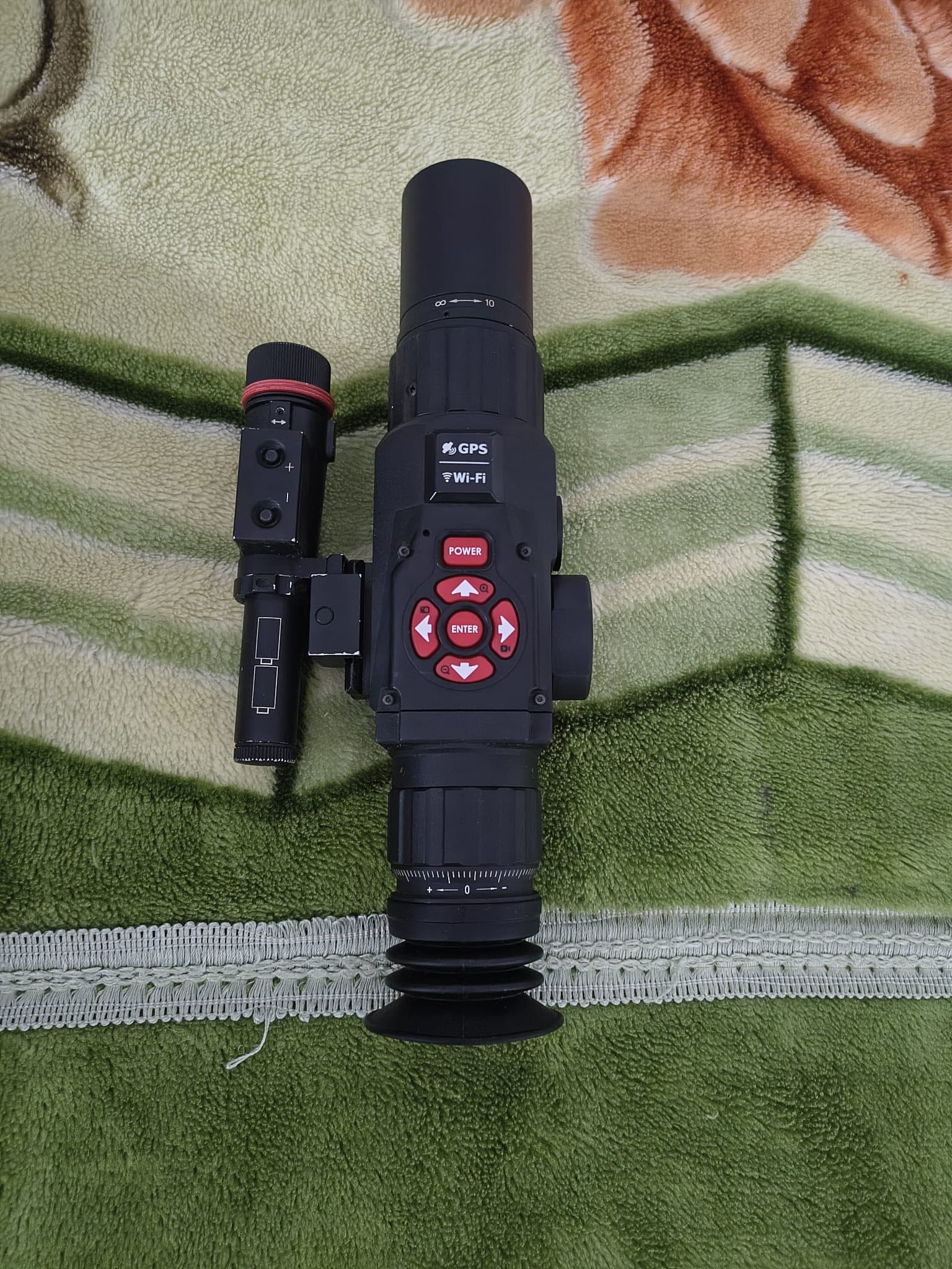 Luneta digitală, zi-noapte 3-12x,450€ negociabil