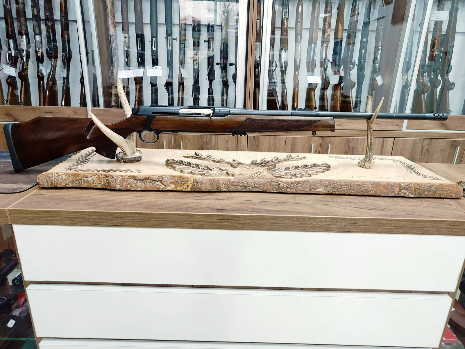 SAUER 303 Cal. 300 win. mag.Țeavă – 51cm. 0765 364 382 – 0765 436 756