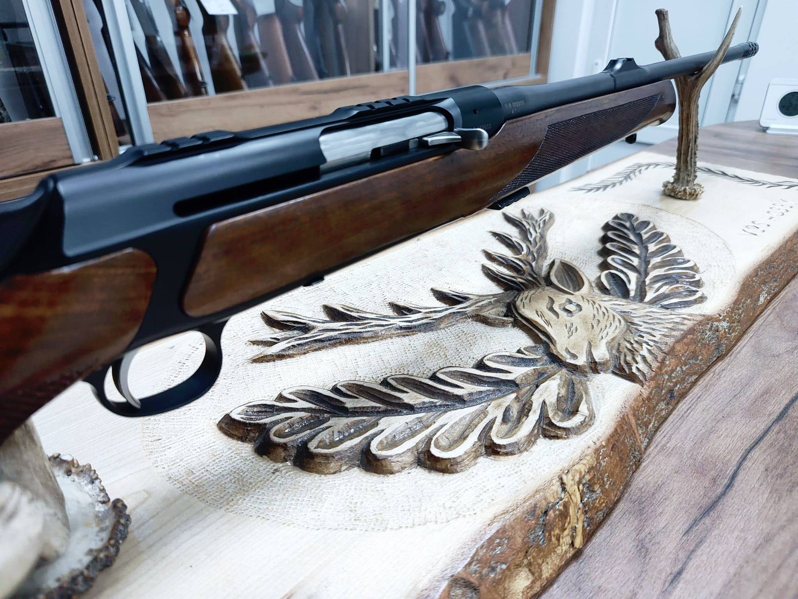 SAUER 303 Cal. 300 win. mag.Țeavă – 51cm. 0765 364 382 – 0765 436 756