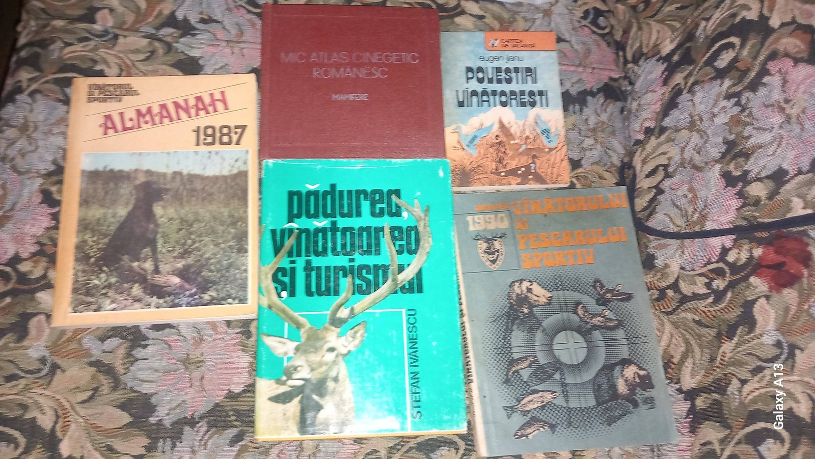 100 lei toate! Postat si pe alte grupuri!