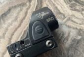 Se vinde redot Trijicon SRO 2.5 MOA Spec