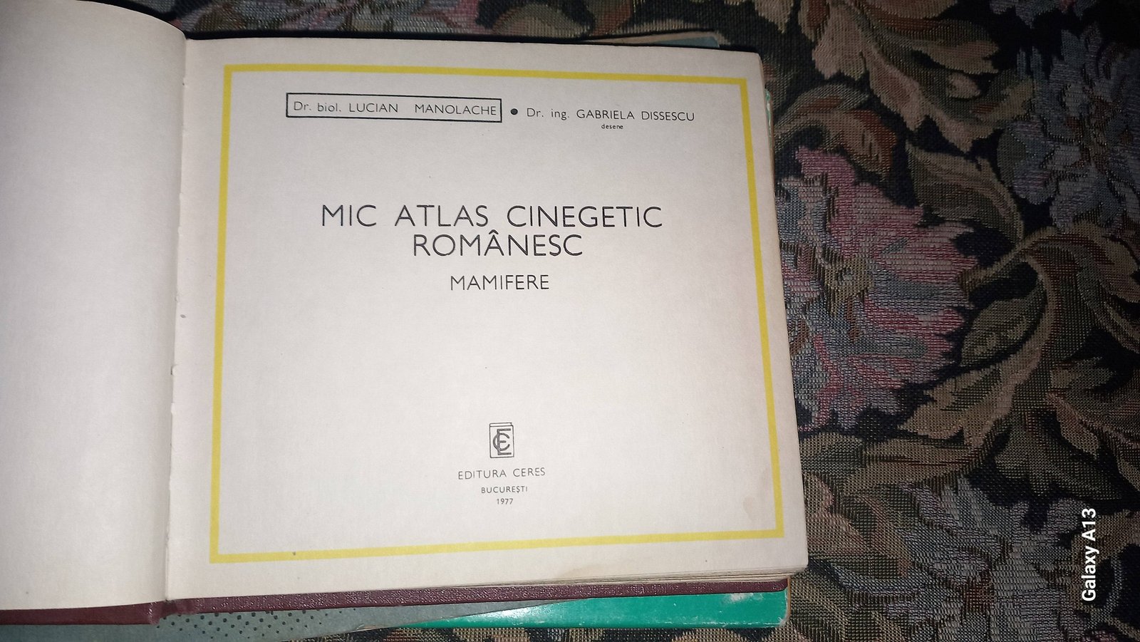 100 lei toate! Postat si pe alte grupuri!