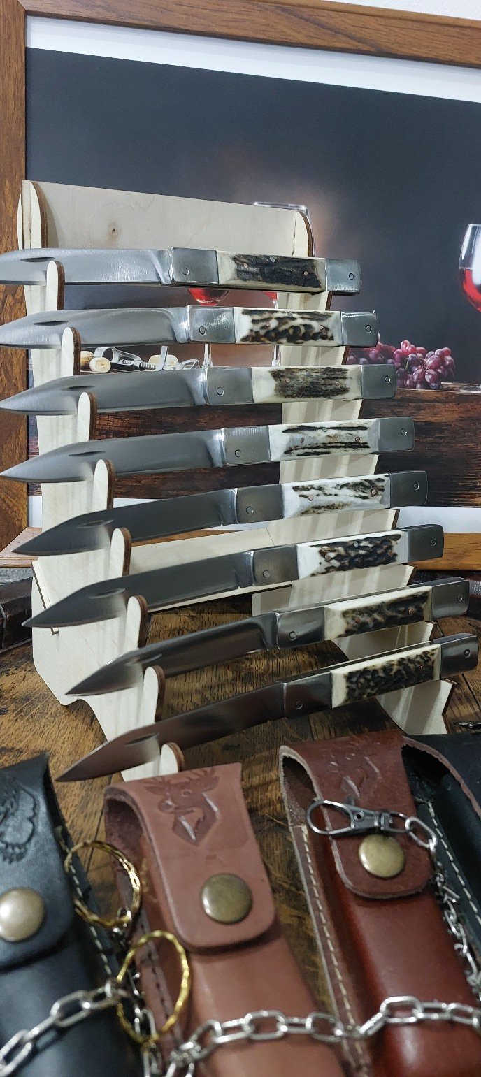 Briceag facut manual de calitate 180 lei,