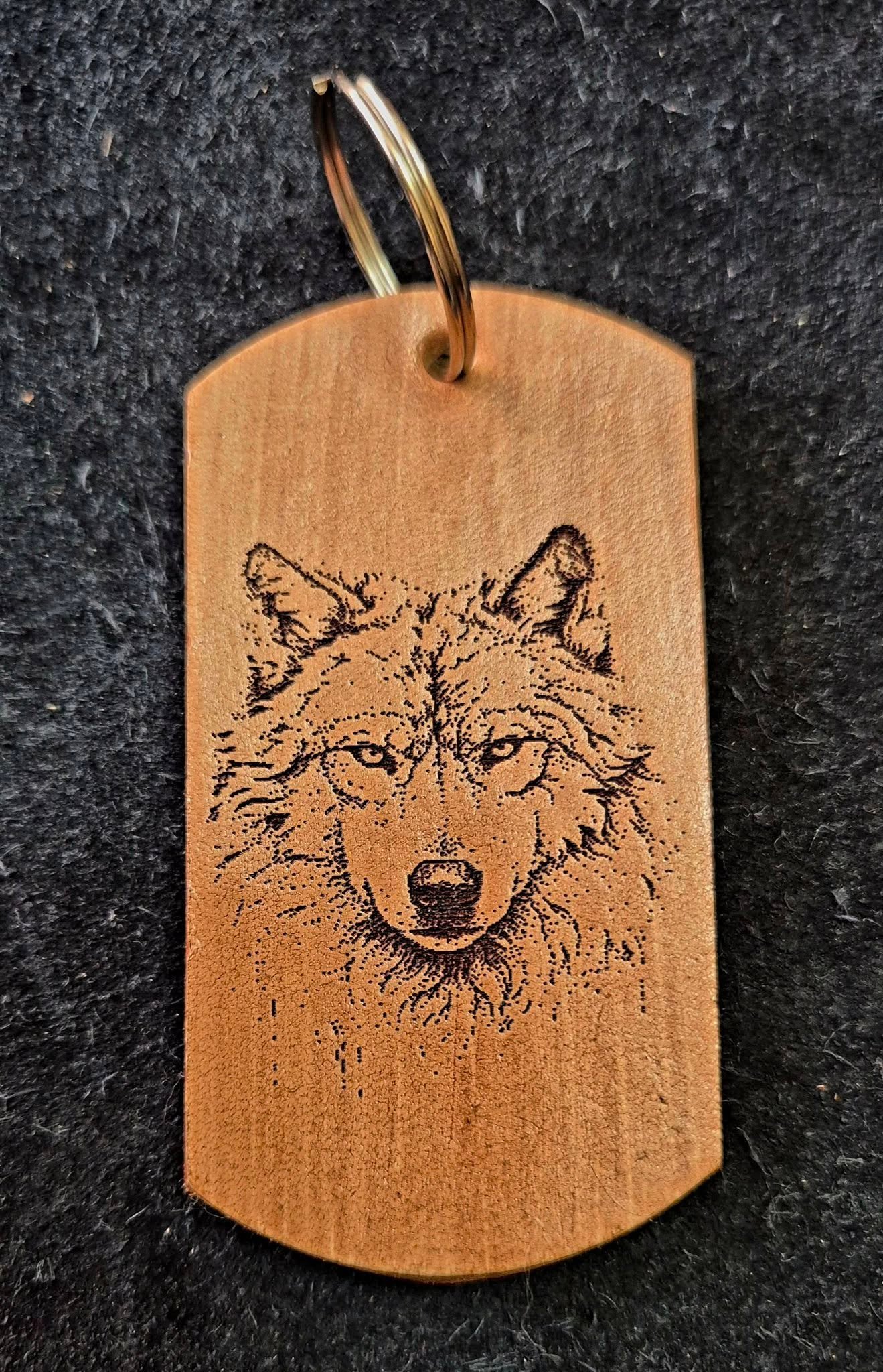 Brelocuri vanatoresti gravare pe piele, personalizate