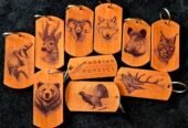 Brelocuri vanatoresti gravare pe piele, personalizate