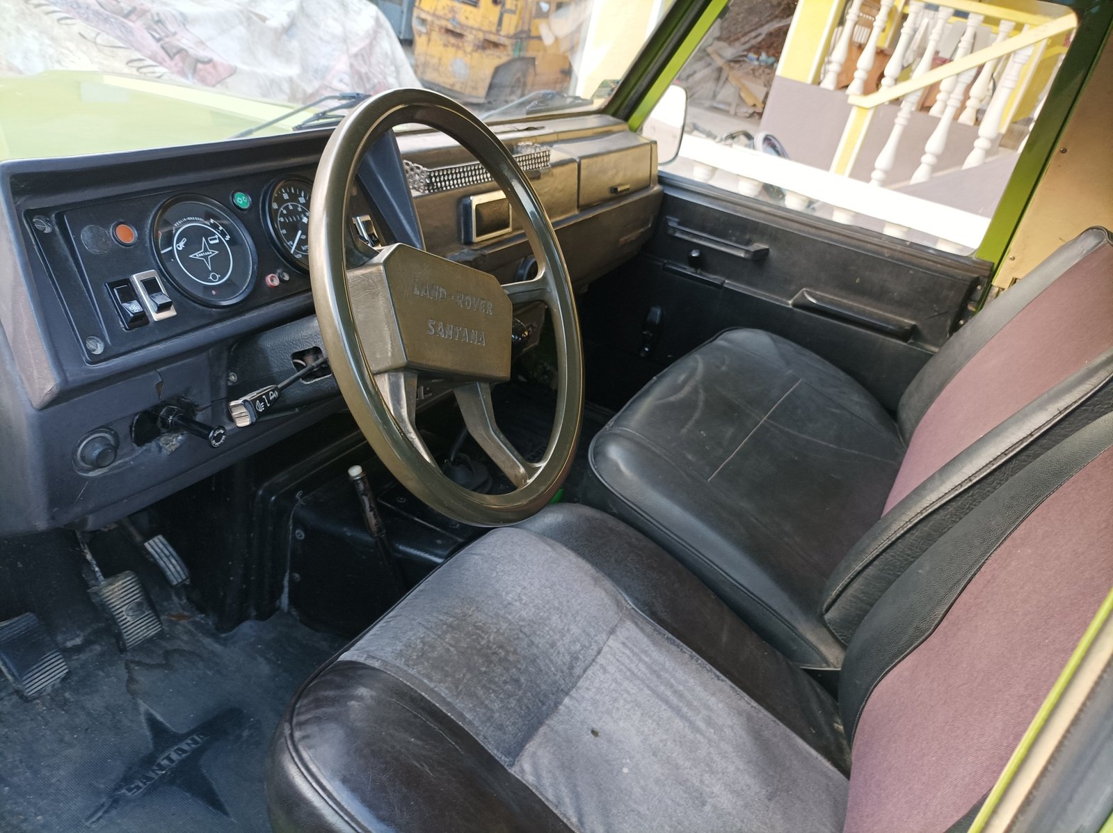 Land Rover Santana 88