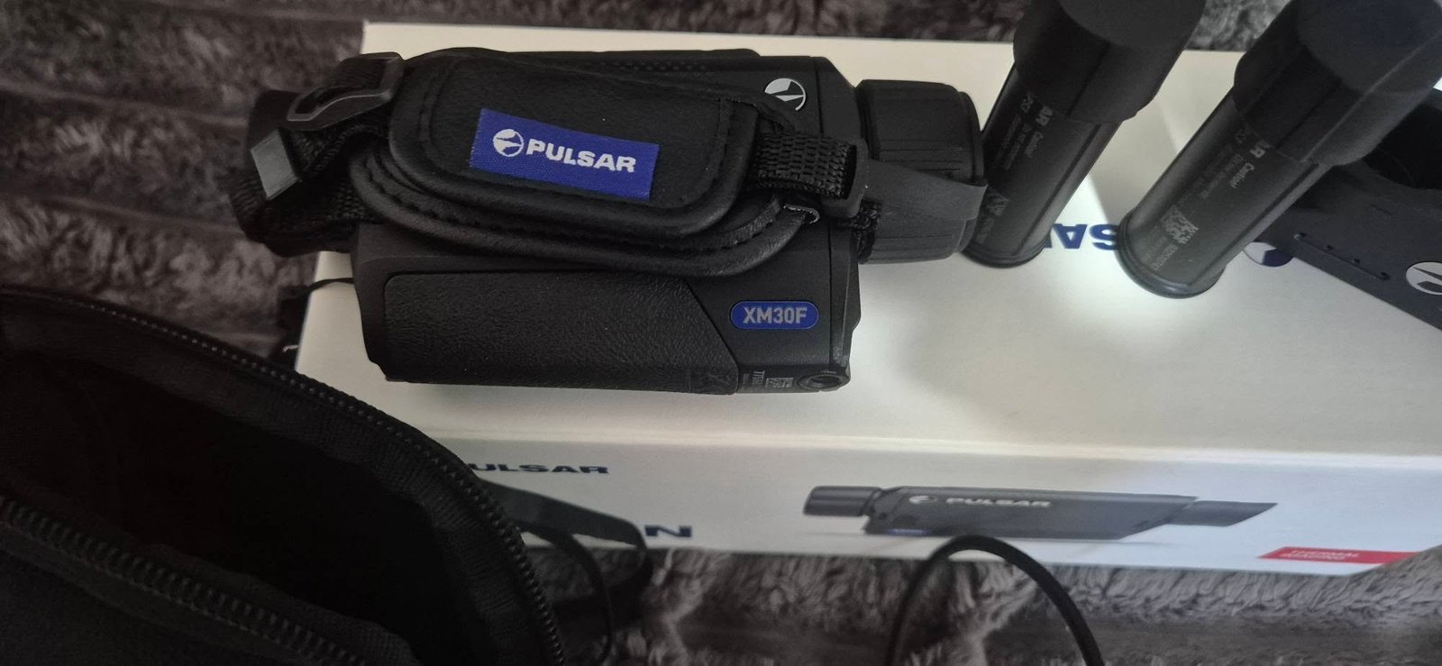 Vând camera termoviziune Pulsar Axion Xm30F, in stare excelenta, arată si funcționează 10/10.