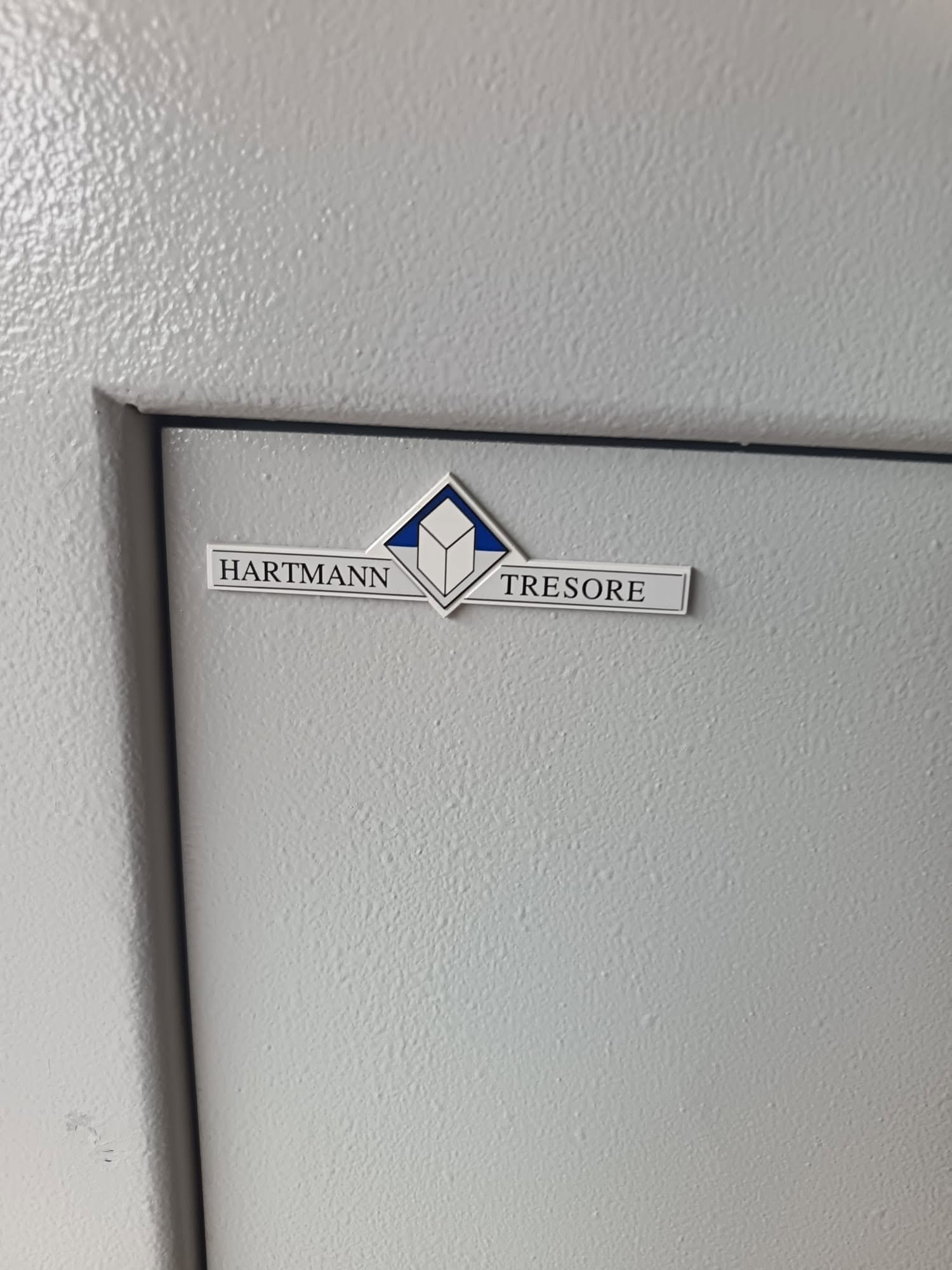 VAND rastel HARTMANN TRESORE pentru 6 arme de vânătoare!