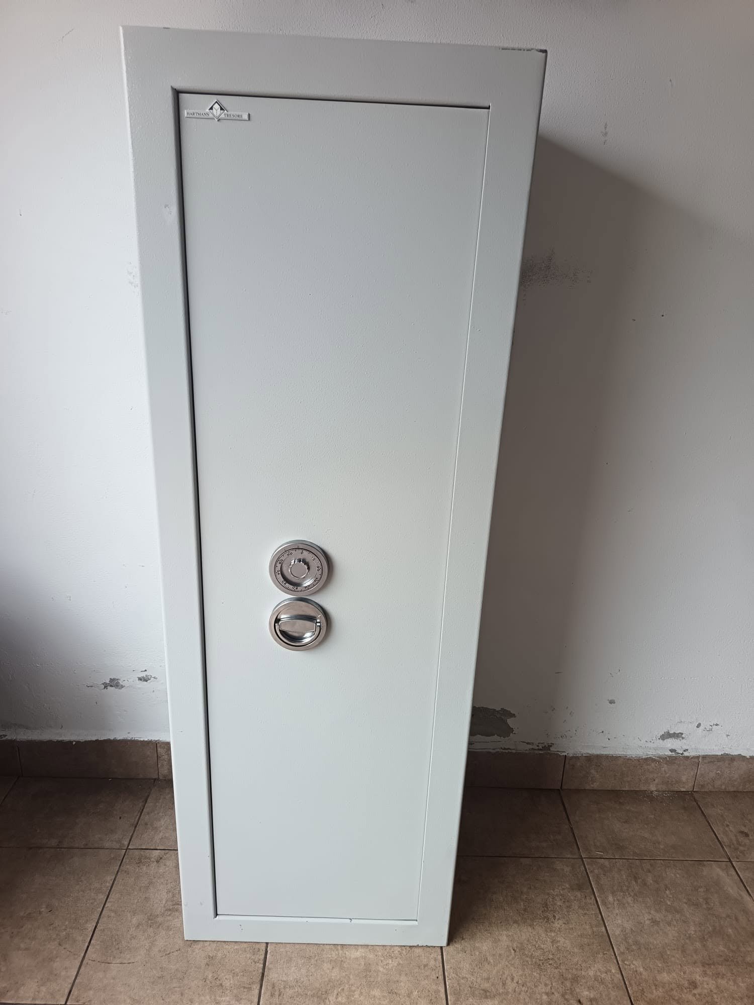 VAND rastel HARTMANN TRESORE pentru 6 arme de vânătoare!